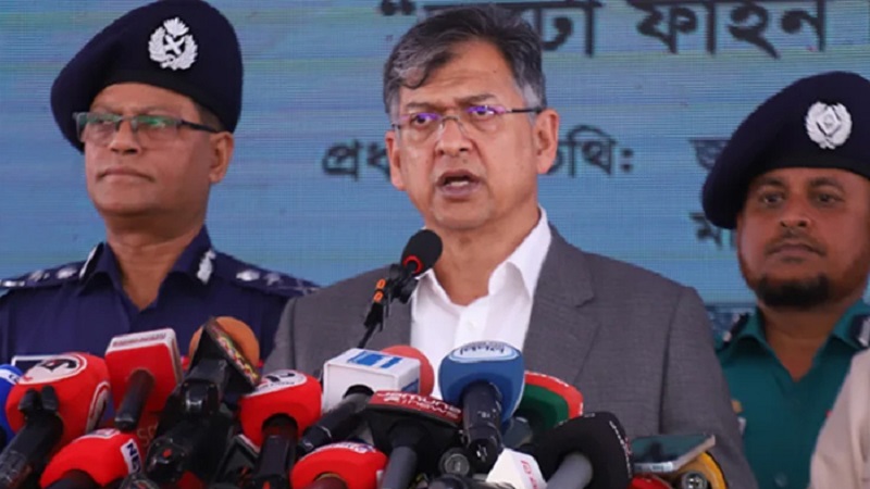 মহাসড়কে অননুমোদিত থ্রি-হুইলার চলাচল বন্ধে কঠোর অবস্থান স্বরাষ্ট্রমন্ত্রীর